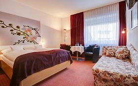 Ina Hotel Consul