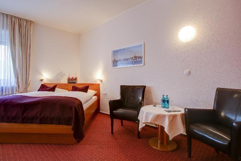 Ina Hotel Consul Kiel Camera foto