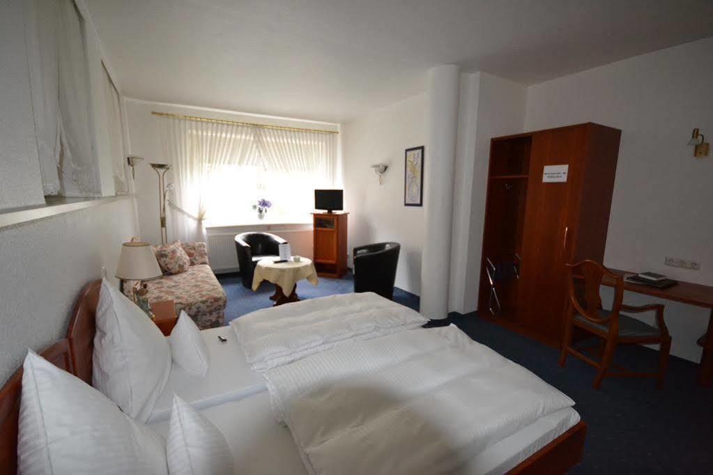 Ina Hotel Consul Kiel Esterno foto