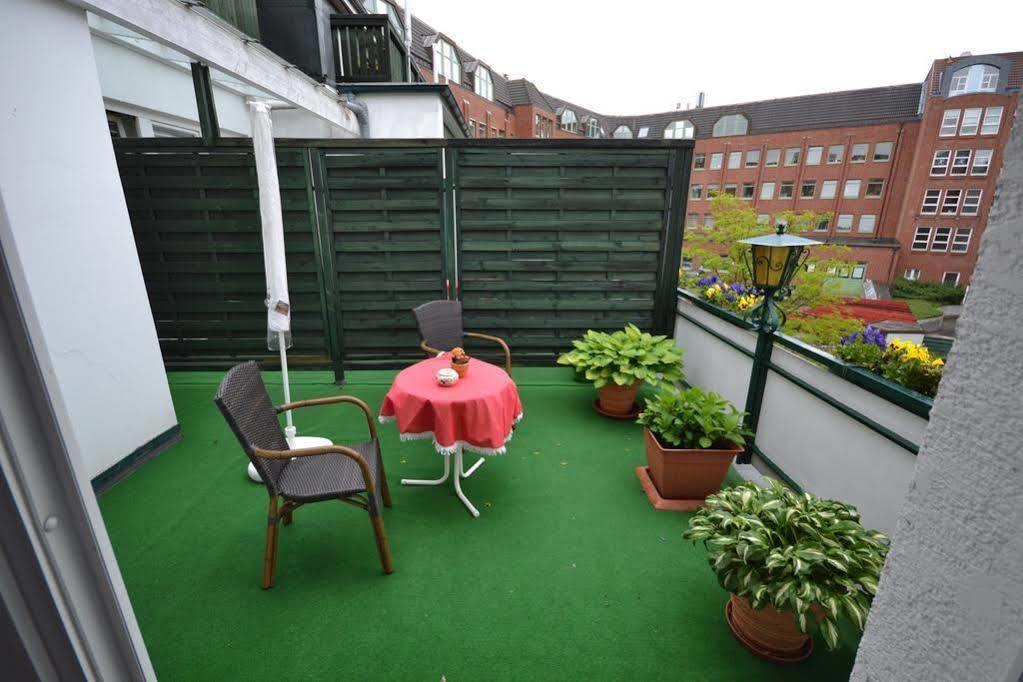 Ina Hotel Consul Kiel Esterno foto