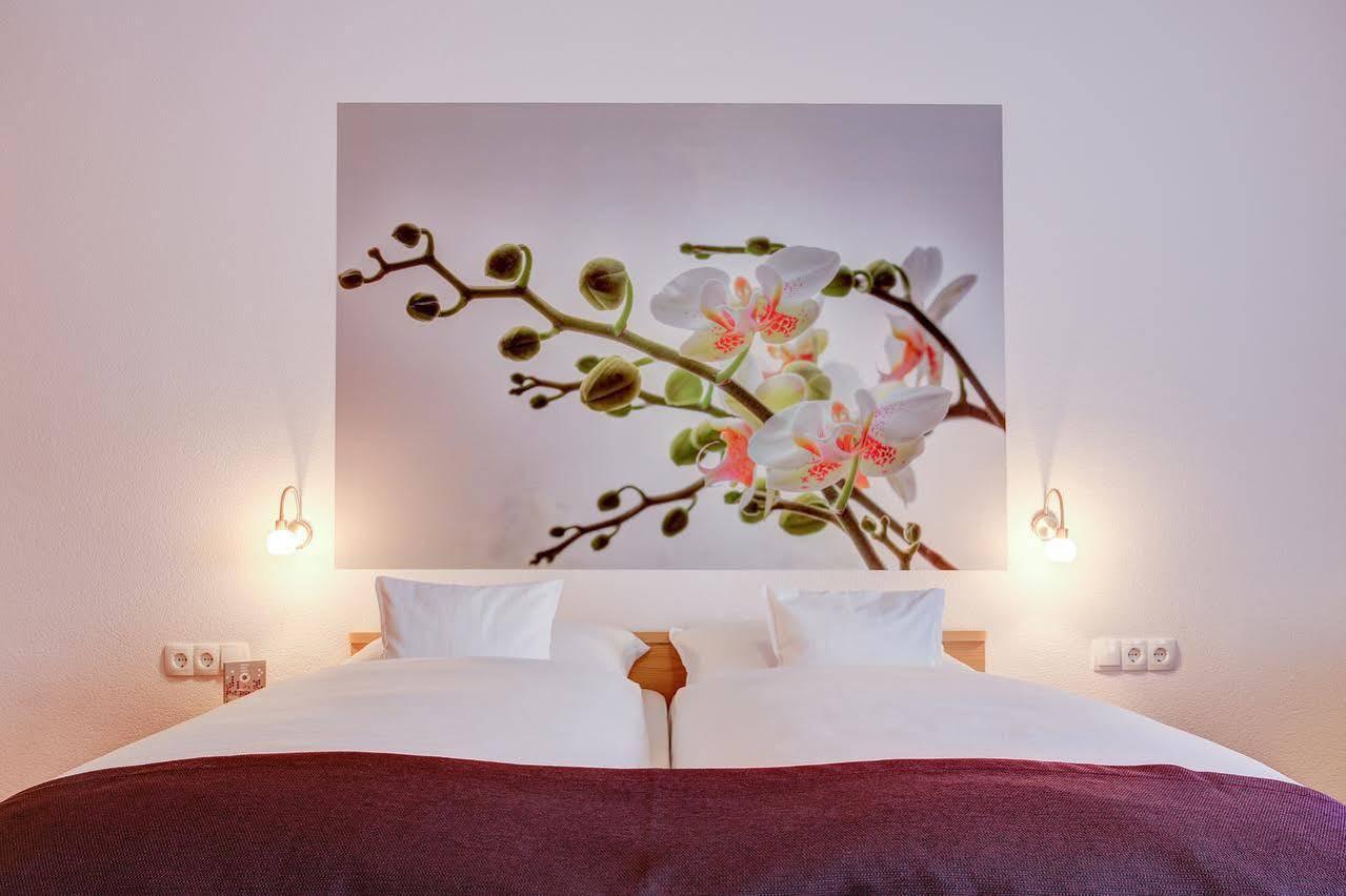 Ina Hotel Consul Kiel Esterno foto
